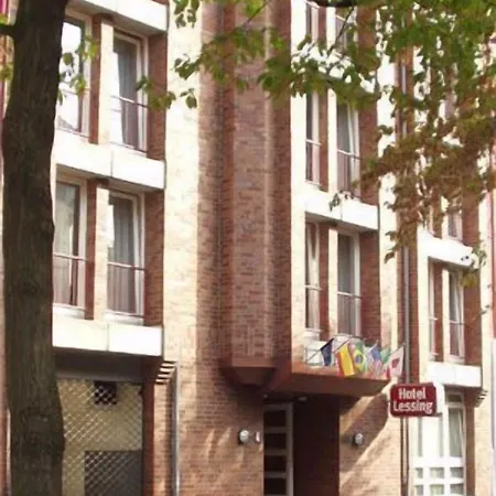 Lessing 4*