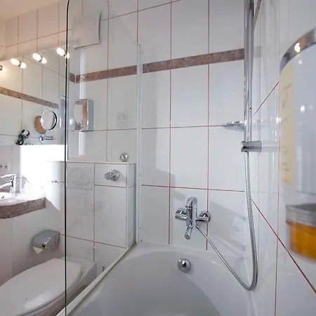 Hotel Lessing Dusseldorf