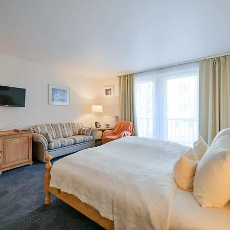 Lessing Hotel 4*