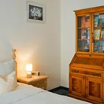 Lessing Hotel