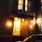 Lessing Hotel